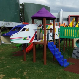 Parque Infantil Temático Avião Colorido